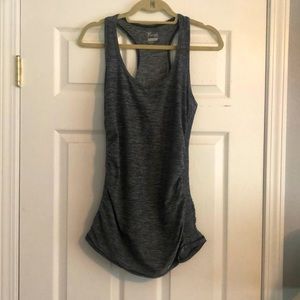 🌻5/$35 🌻 Old Navy | Heather Gray Shirred Workout Racerback